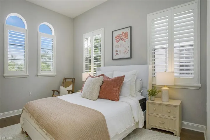 3093  Aviamar  CIR, Naples, FL 34114