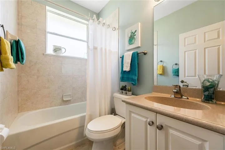 4342 Avian Ave, Fort Myers, Florida 33916