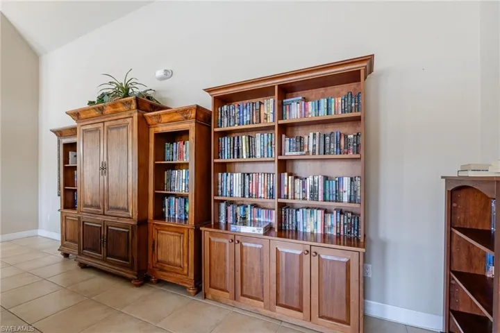 4342 Avian Ave, Fort Myers, Florida 33916