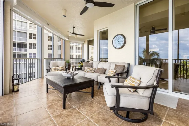 This is the expansive front lanai overlooking the river.