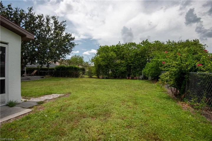 1509  Junior  CT, Lehigh Acres, FL 33971