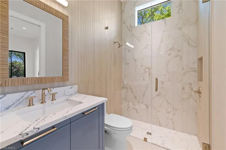 850 10th St N, Naples, Florida 34102