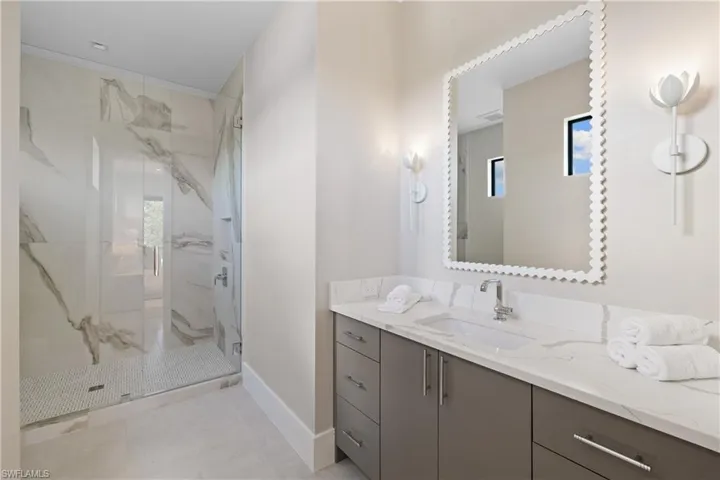 850 10th St N, Naples, Florida 34102