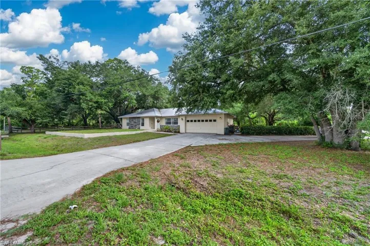 11751 Deal Rd, North Fort Myers, Florida 33917