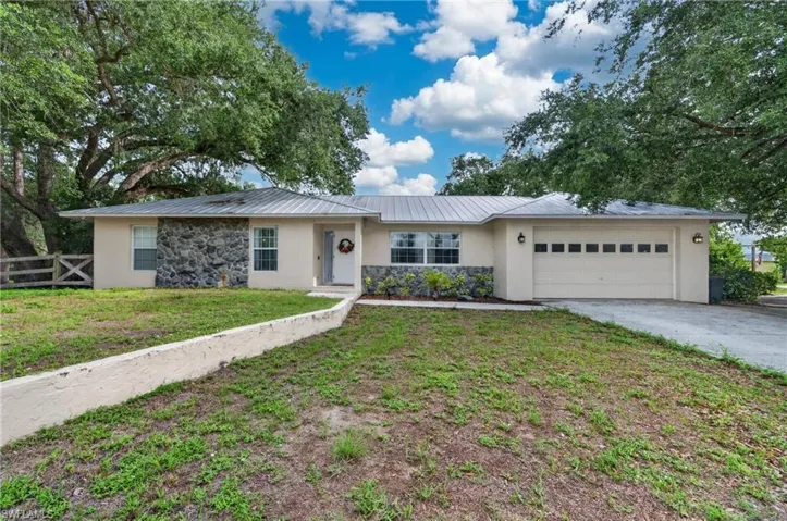 11751 Deal Rd, North Fort Myers, Florida 33917
