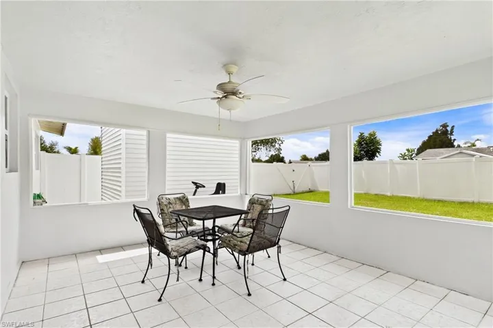 402 Ne 14th Pl, Cape Coral, Florida 33909