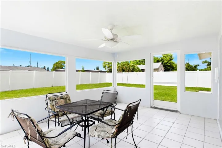 402 Ne 14th Pl, Cape Coral, Florida 33909