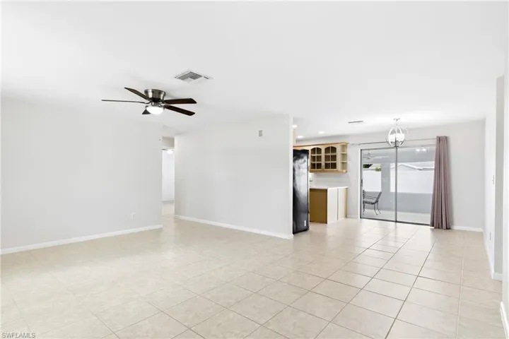402 Ne 14th Pl, Cape Coral, Florida 33909