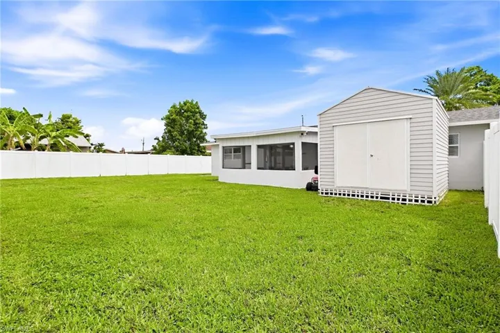 402 Ne 14th Pl, Cape Coral, Florida 33909