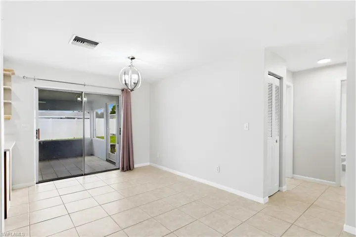402 Ne 14th Pl, Cape Coral, Florida 33909