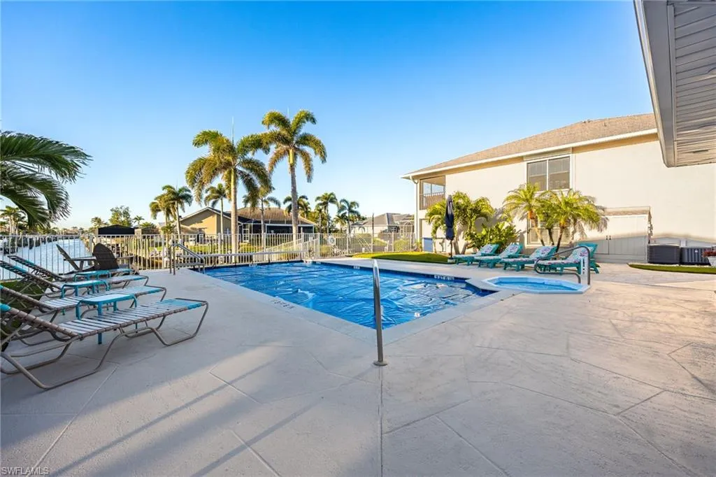 912 48th TER, Cape Coral, FL 33914,225028728