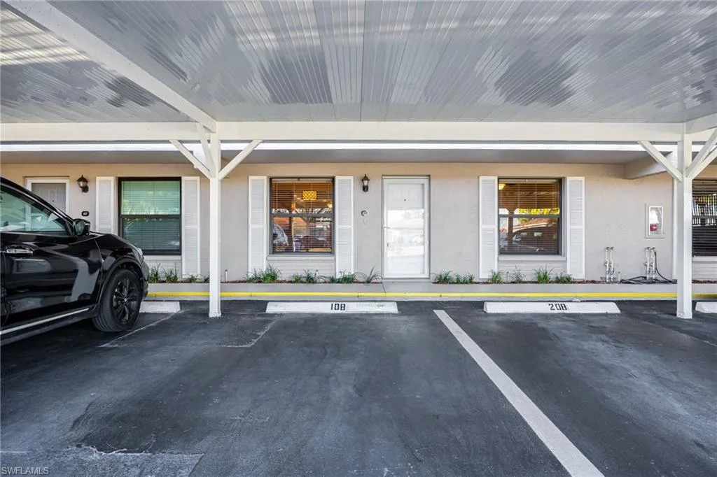 912 48th TER, Cape Coral, FL 33914,225028728