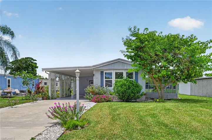 221 Grassy Key Ln, Naples, Florida 34114