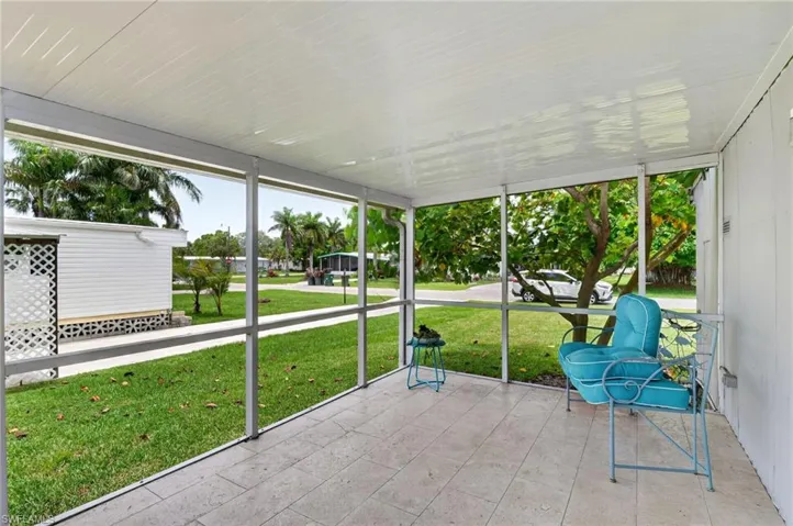 221 Grassy Key Ln, Naples, Florida 34114