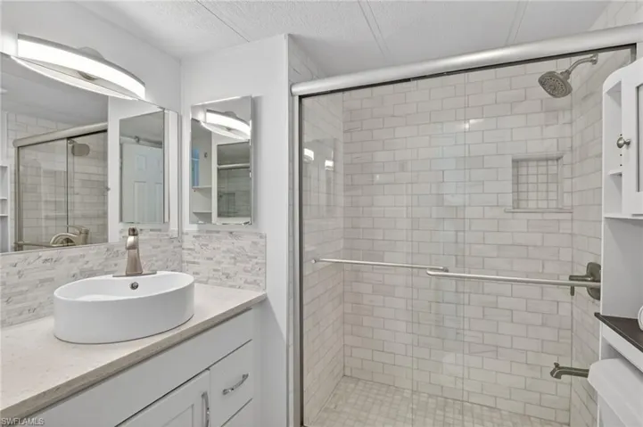 221 Grassy Key Ln, Naples, Florida 34114