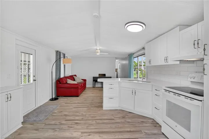 221 Grassy Key Ln, Naples, Florida 34114