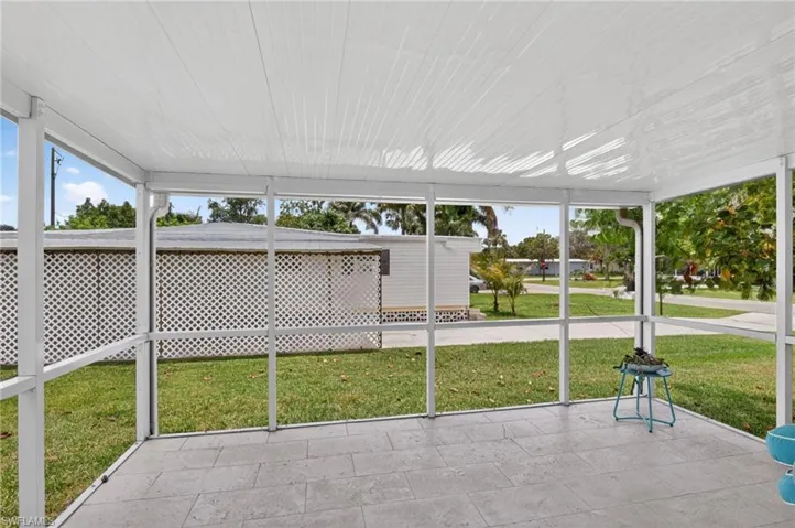 221 Grassy Key Ln, Naples, Florida 34114