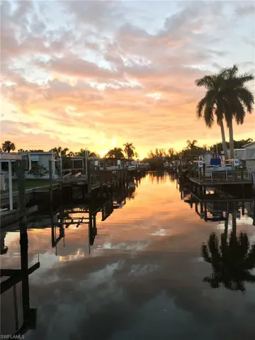 Did we mention Gorgeous sunset views?