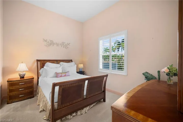 7620 Palmer Ct, Naples, Florida 34113