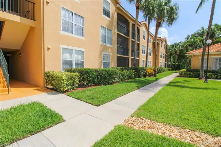 8659 River Homes Ln 1108, Bonita Springs, Florida 34135