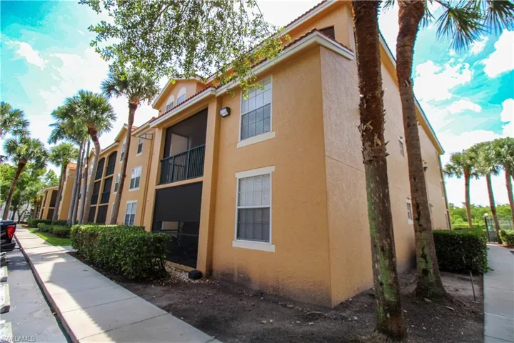 8659 River Homes Ln 1108, Bonita Springs, Florida 34135
