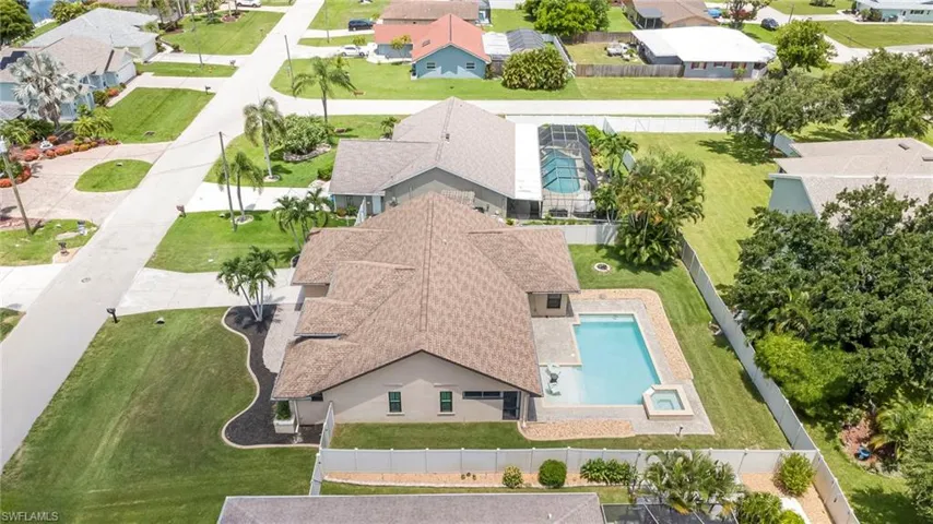 1722 Se 2nd St, Cape Coral, Florida 33990
