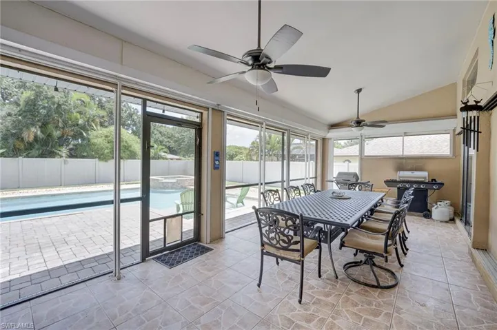 1722 Se 2nd St, Cape Coral, Florida 33990