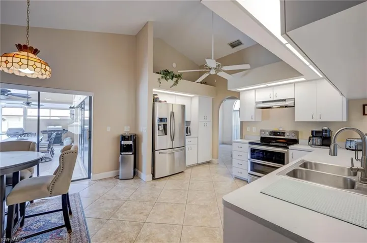 1722 Se 2nd St, Cape Coral, Florida 33990