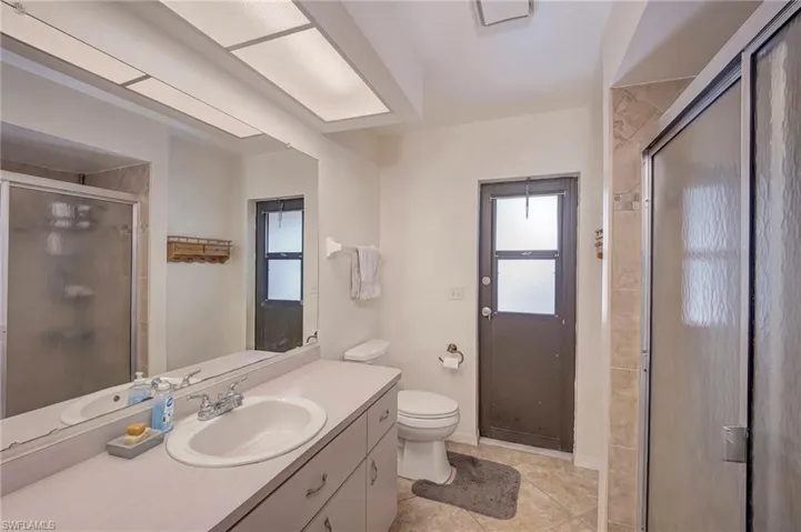 1722 Se 2nd St, Cape Coral, Florida 33990