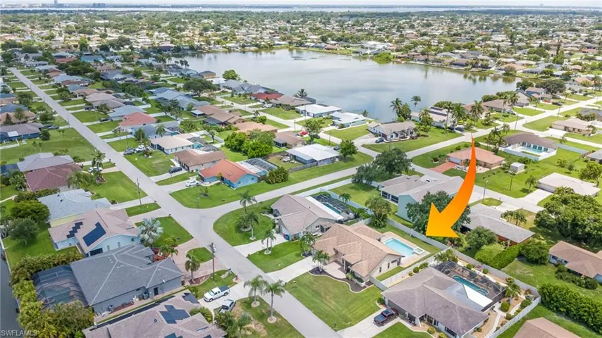 1722 Se 2nd St, Cape Coral, Florida 33990