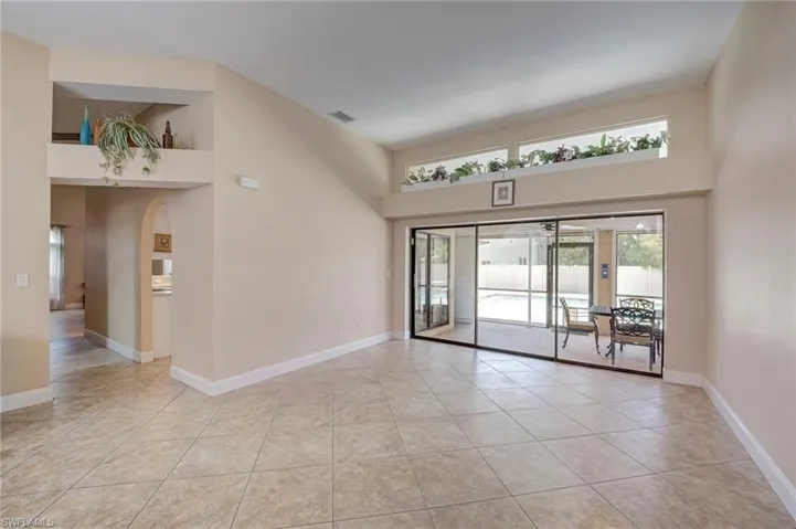 1722 Se 2nd St, Cape Coral, Florida 33990