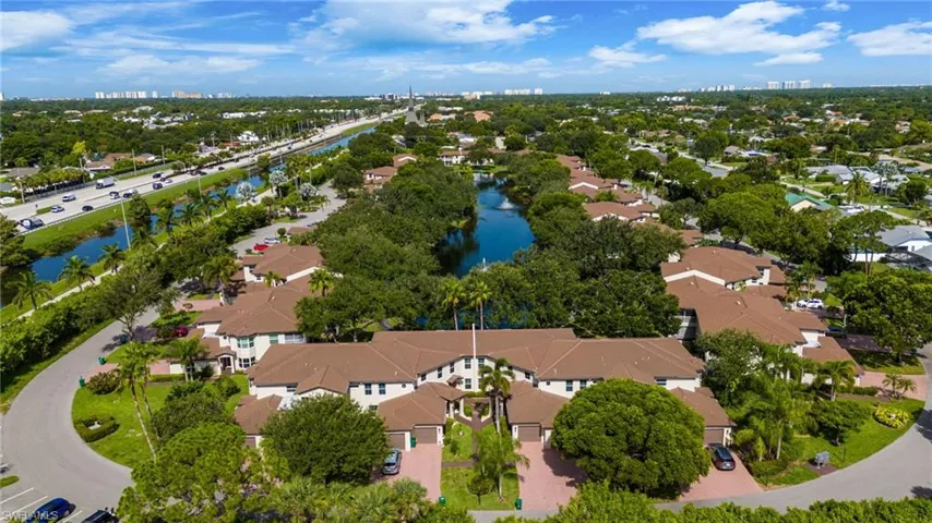 300 Diamond Cir 308, Naples, Florida 34110
