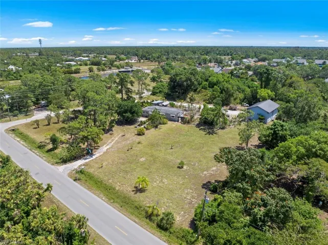1429  Saint Clair Shores  RD, Naples, FL 34104