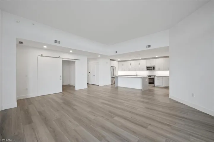 1950 Mayfair St Ph8, Naples, Florida 34104