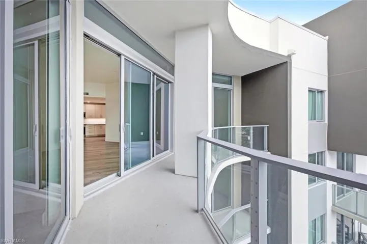 1950 Mayfair St Ph8, Naples, Florida 34104