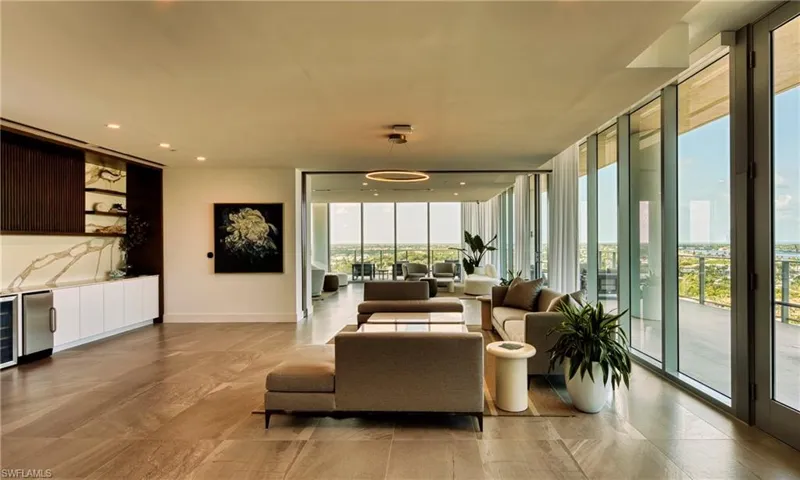 1950 Mayfair St Ph8, Naples, Florida 34104