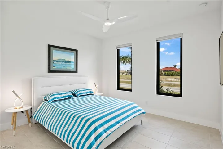 Junior master suite with private bathroom!