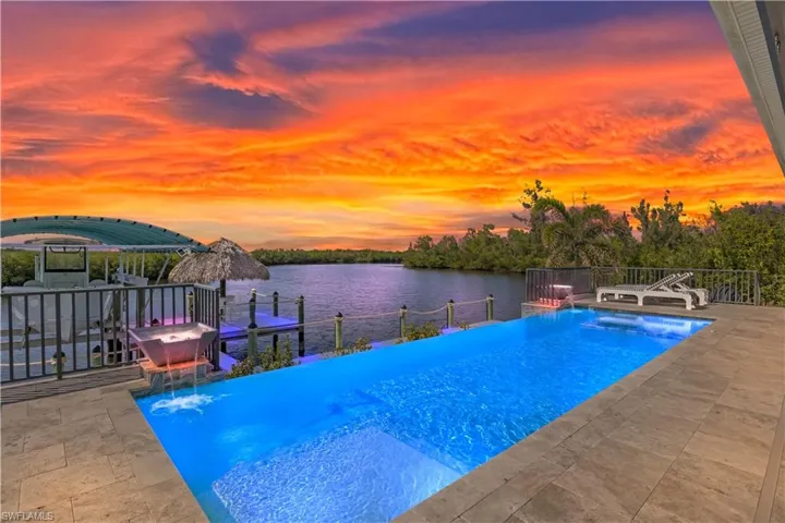 This is the actual sunset photo taken from Seller Iphone - those colors are real!