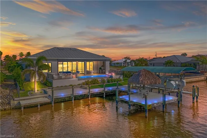 Dock at night - strategic and beautiful night lighting lights up the outdoor area!
