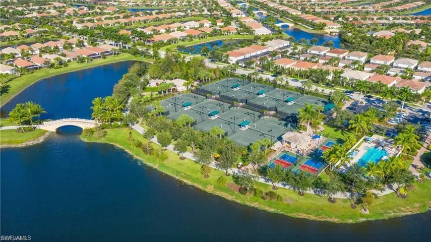 28025 Umiak Ct, Bonita Springs, Florida 34135