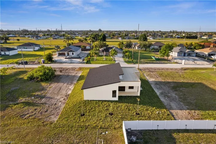 2232 Nw 7th St, Cape Coral Fl 33993