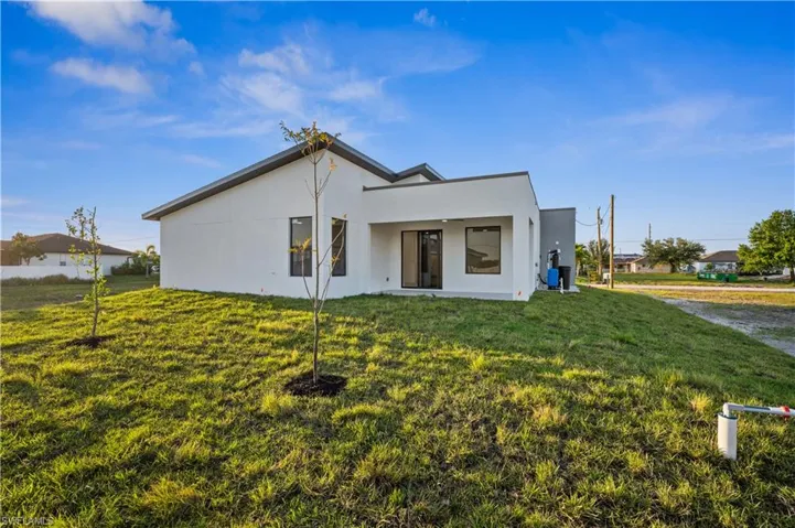 2232 Nw 7th St, Cape Coral Fl 33993