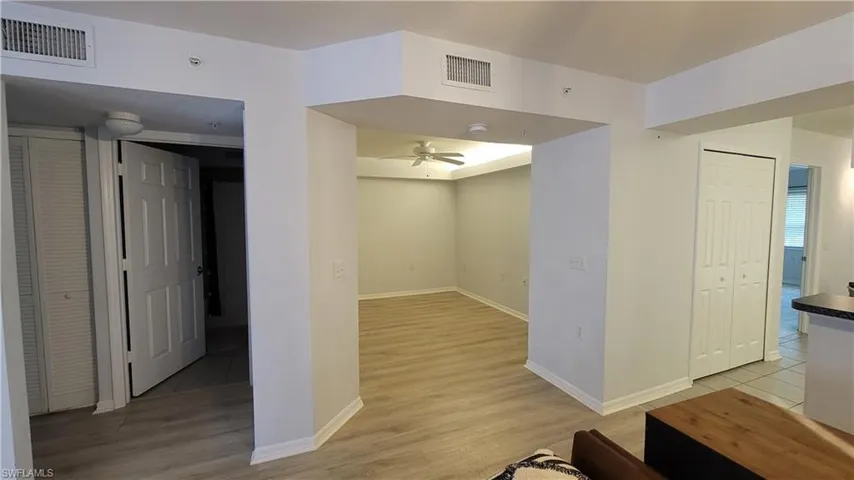 Den