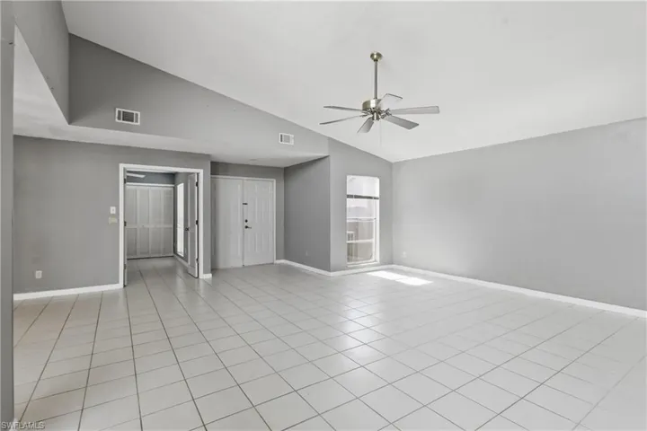 9753 Maplecrest Cir, Lehigh Acres, Florida 33936