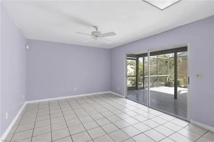 9753 Maplecrest Cir, Lehigh Acres, Florida 33936