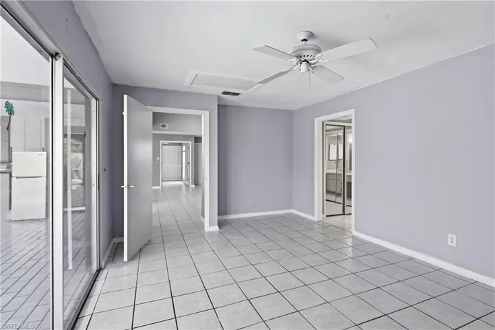 9753 Maplecrest Cir, Lehigh Acres, Florida 33936