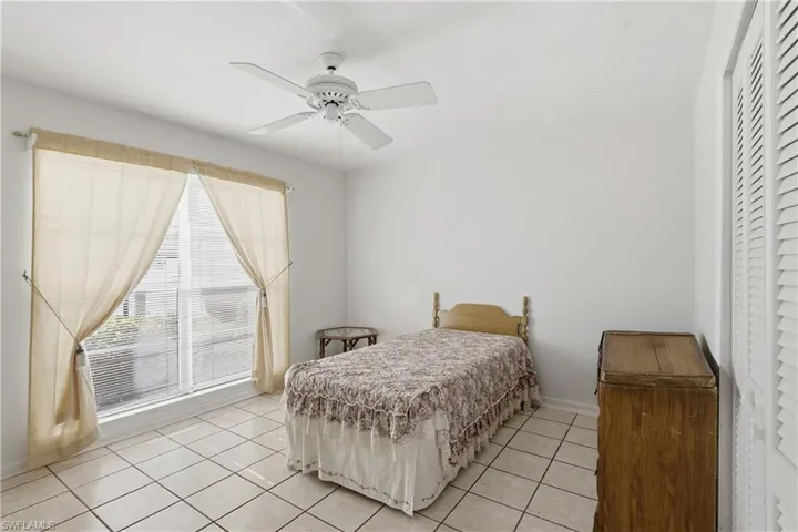 9753 Maplecrest Cir, Lehigh Acres, Florida 33936