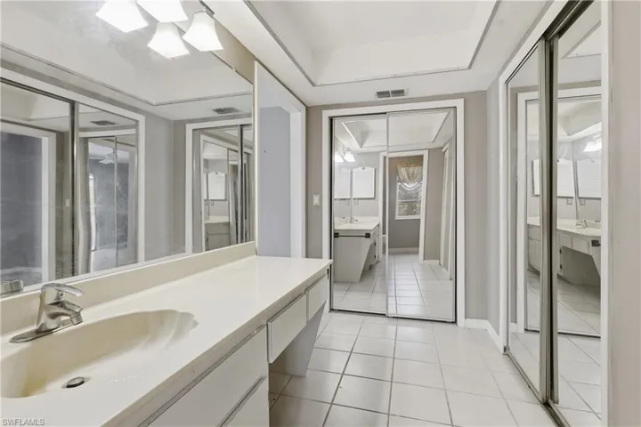 9753 Maplecrest Cir, Lehigh Acres, Florida 33936