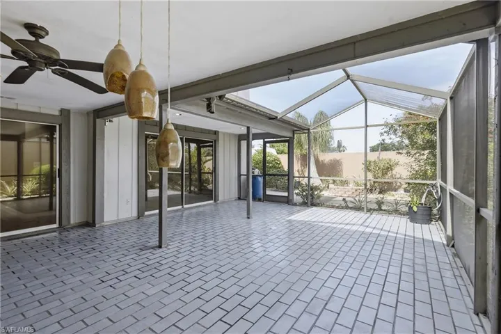9753 Maplecrest Cir, Lehigh Acres, Florida 33936