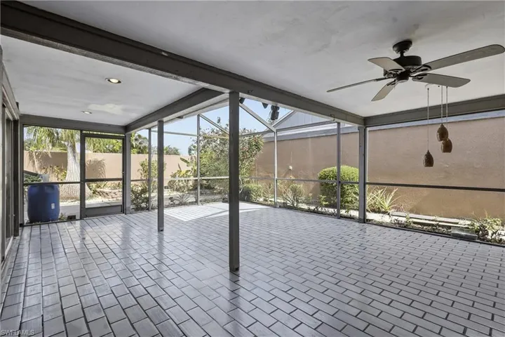 9753  Maplecrest  CIR, Lehigh Acres, FL 33936